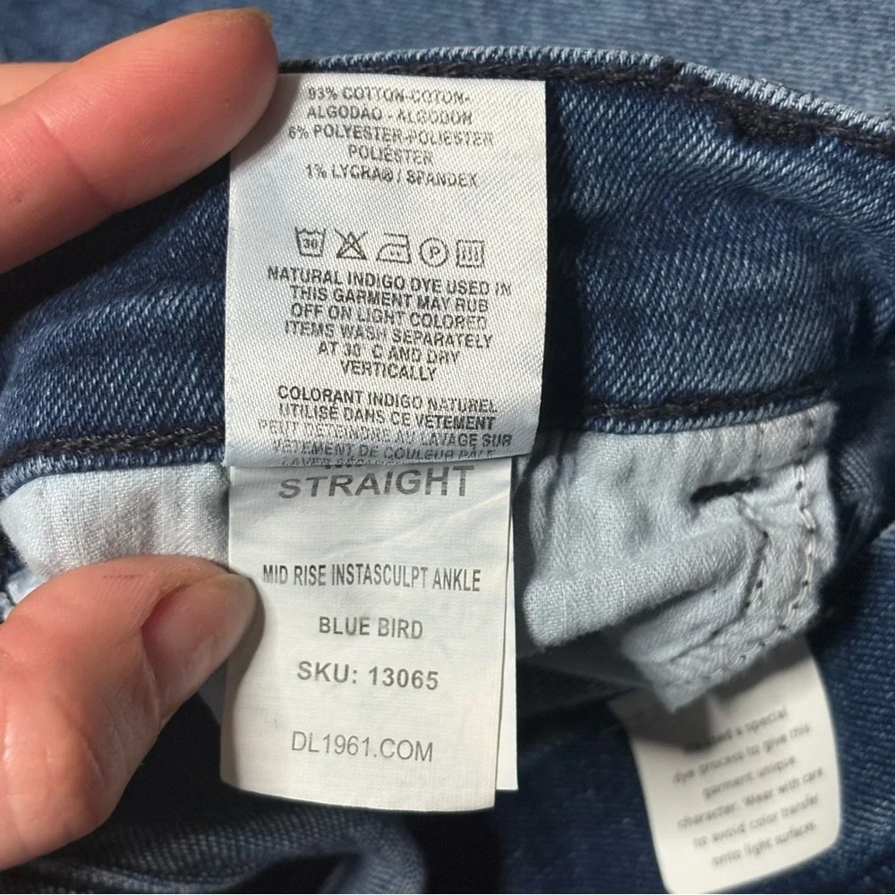 DL1961 Classic Blue Straight Leg Jeans - Picture 12 of 13